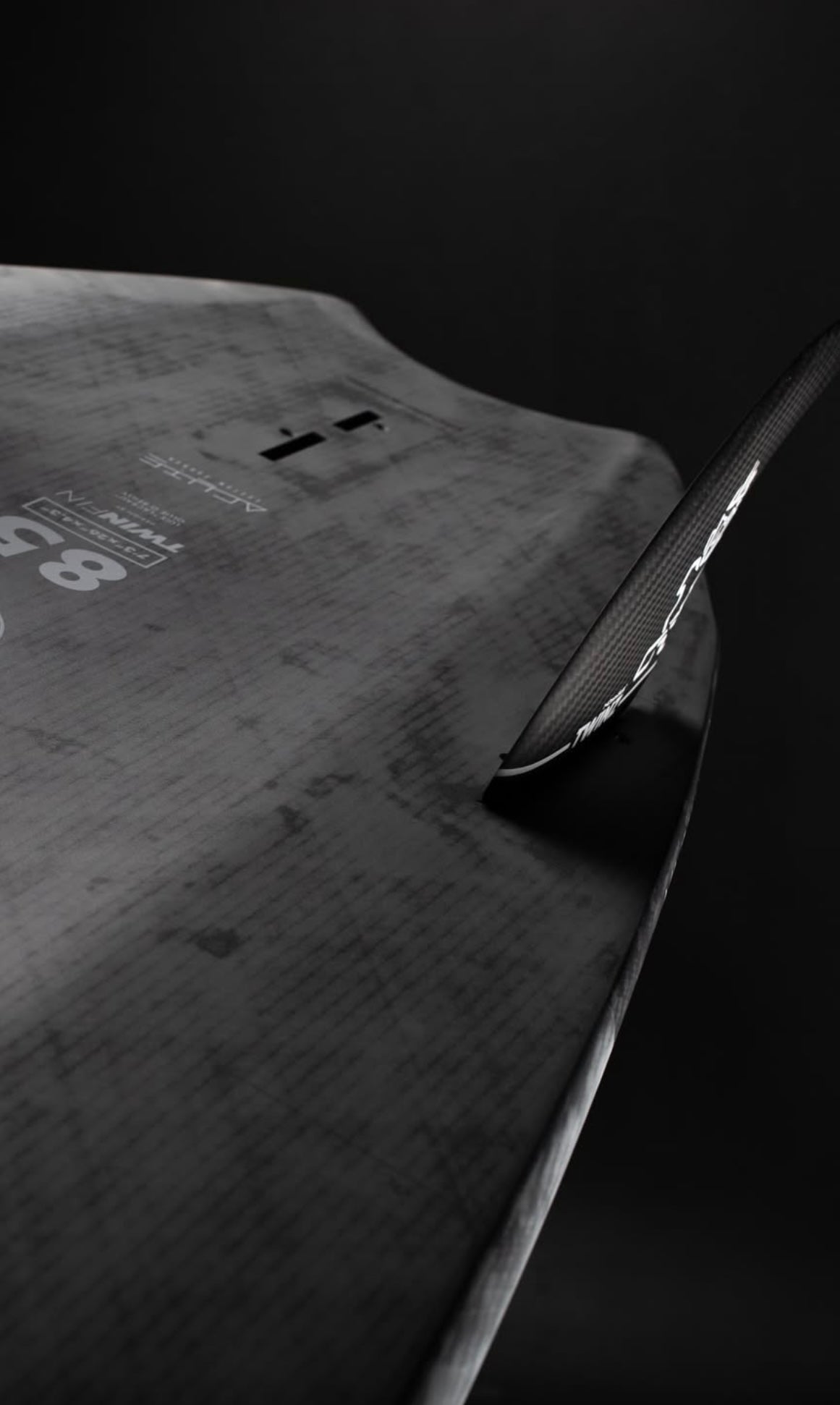 Starboard 2025 TwinFin Acute Custom Carbon -