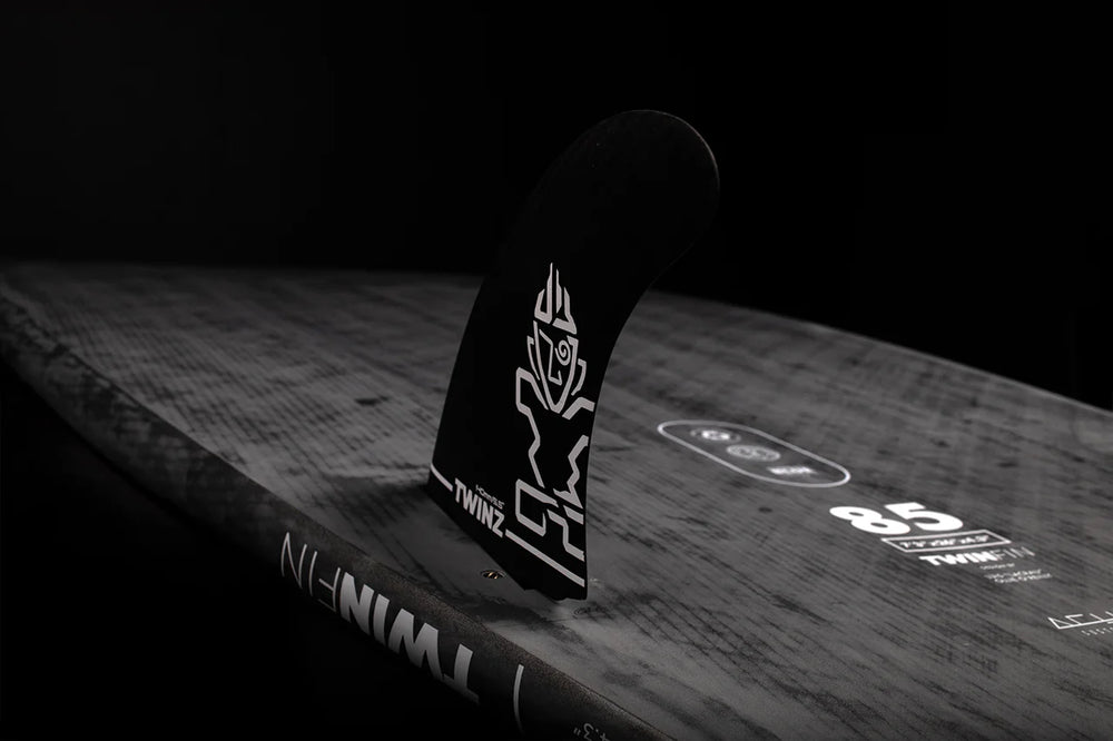Starboard 2026 TwinFin Acute Custom Carbon -